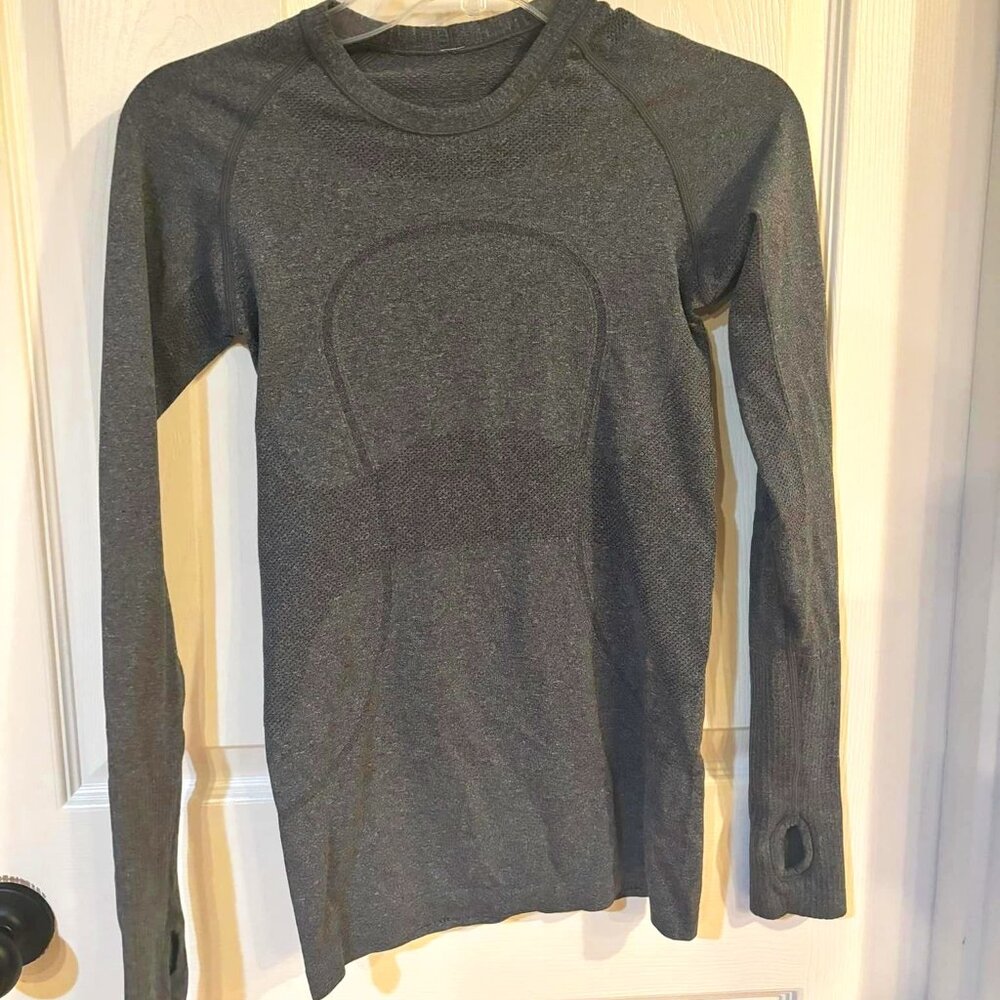 Lulu Lemon Long sleeve